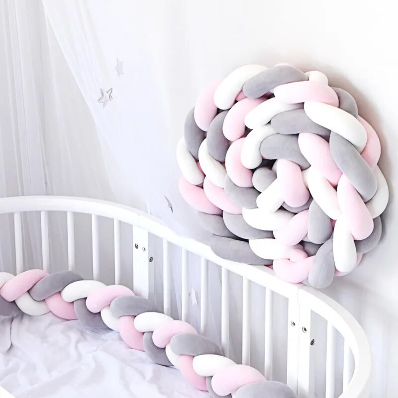 Tour de lit tressé pour bébé - BabyBEDSECURE™